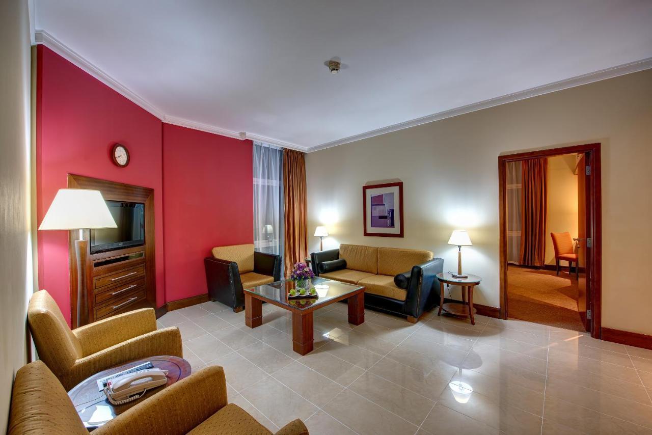 เจ5 ไรมัล โฮเต็ล อพาร์ตเมนต์ Aparthotel ดูไบ ภายนอก รูปภาพ